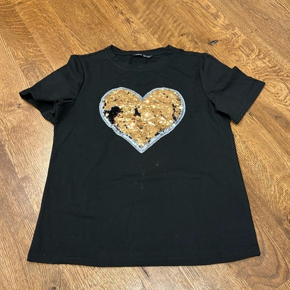 SHEIN Tops - Shein Women’s short Sleeve Tshirt Black and Gold Size Medium